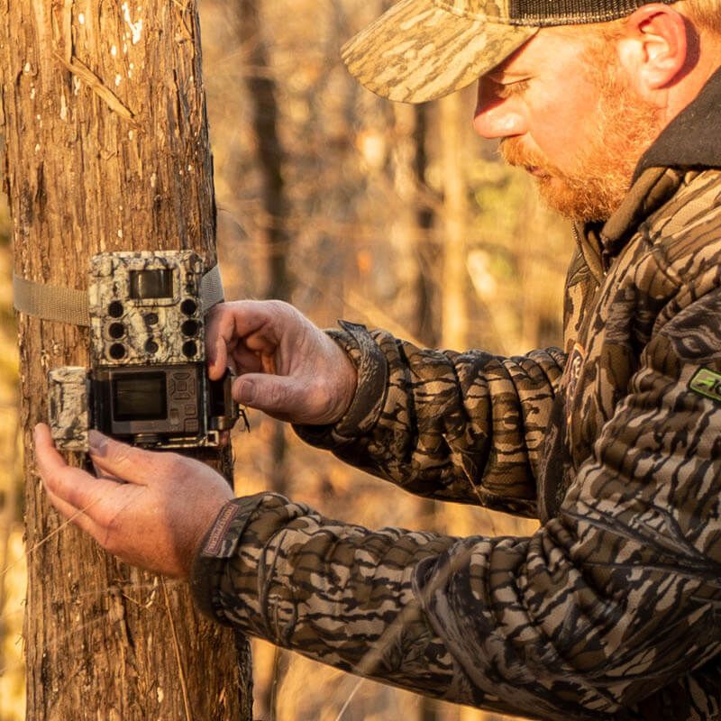 Bushnell Core™ DS-4K No Glow Trail Camera (119987C) / (119987M)