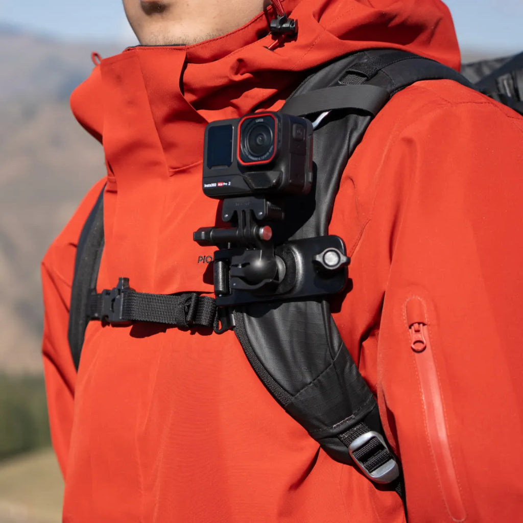Insta360 Backpack Clip - X4 Air/Go Ultra /X5/Ace Pro 2/GO 3S/X4/Ace Pro/Ace/GO 3/X3/ONE X2