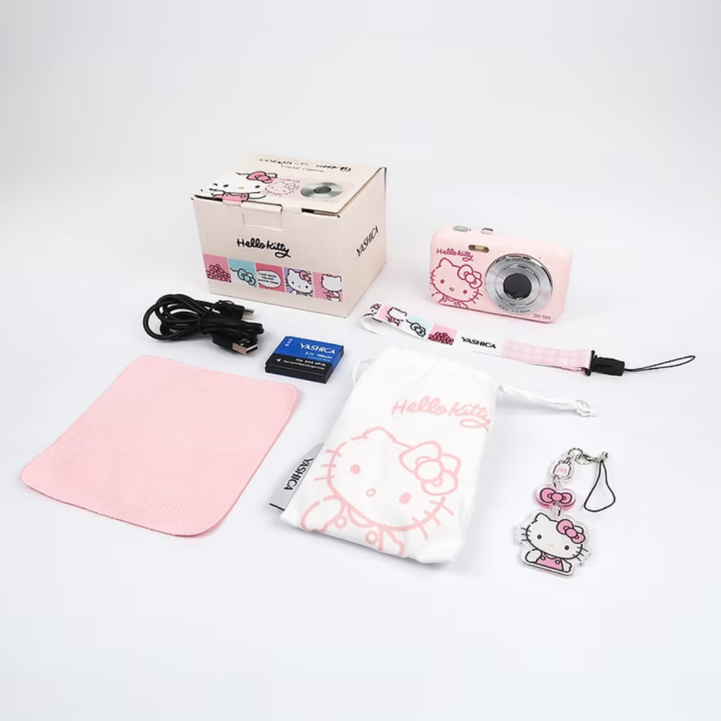 Yashica x Hello Kitty Digital Camera DZ-100 Limited Edition / 44MP / 1080P